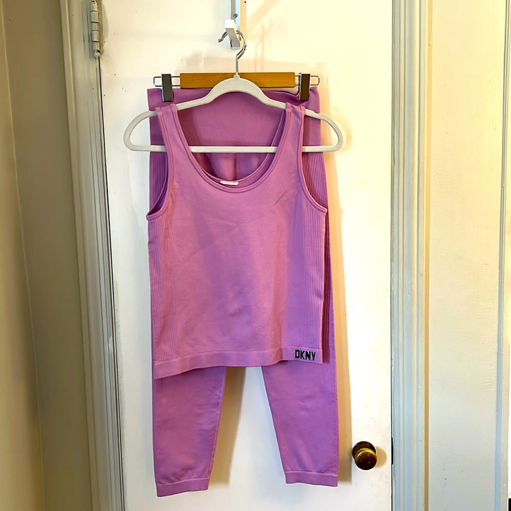 Donna Karan athletic top new